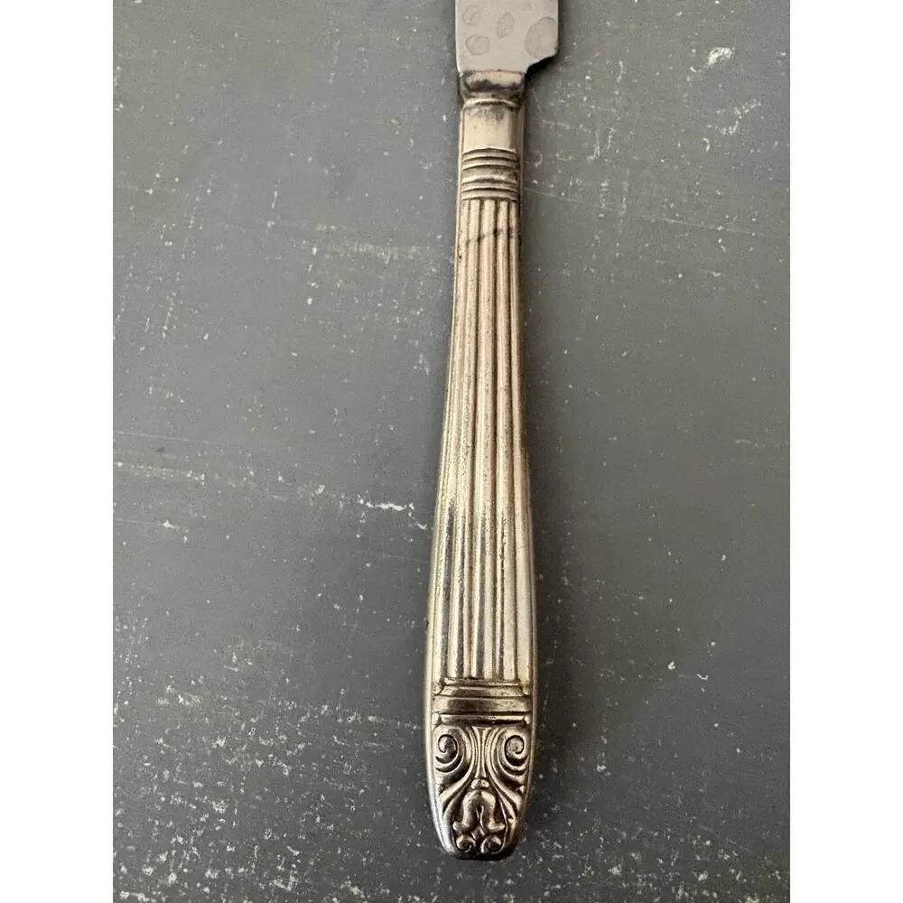 Harmony House Danish Queen Silverplate Dinner Knife Wallace Sears 1944